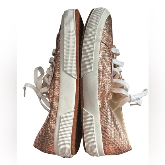 Superga Women’s Metallic Rose Gold Sneakers Size 6.5 - Picture 2 of 6